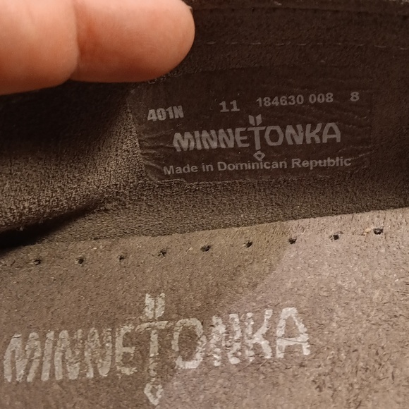 Minnetonka Mocassins Size 11 - Picture 7 of 10